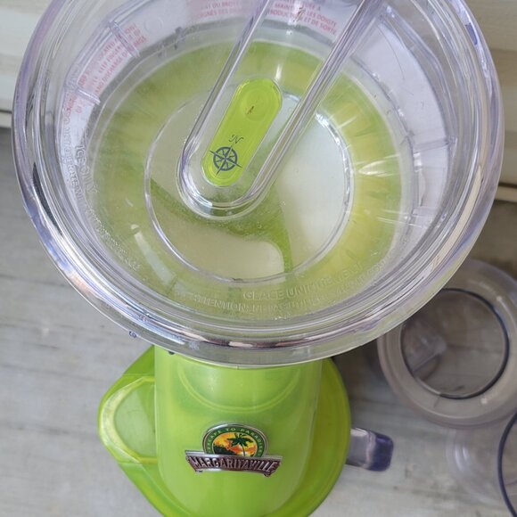Margaritaville Bahamas Frozen Concoction Margarita Maker Drink Blender DM0700 - Picture 4 of 16